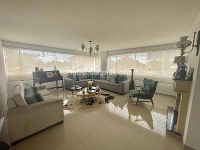 Apartamento de 3 alcobas en venta en Pepe Sierra, Bogotá, 189 m² · foto 15 de 18