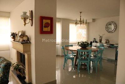 Apartamento de 3 alcobas en venta en Pepe Sierra, Bogotá, 189 m² · foto 2 de 18