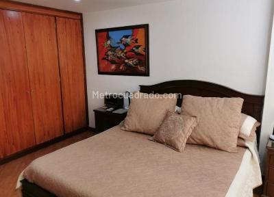 Apartamento de 3 alcobas en venta en Santa Barbara Central, Bogotá, 160 m² · foto 11 de 14