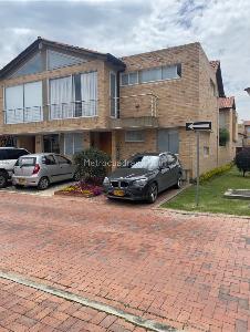 Casa de 3 alcobas en venta en Chía, Chía, 176 m² · foto 2 de 12