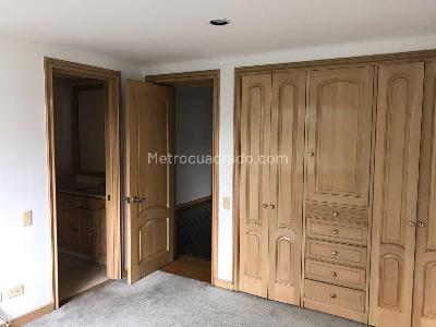 Apartamento en venta en Los Lagartos, Bogotá · foto 17 de 19