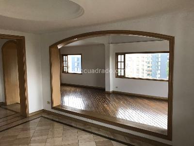 Apartamento en venta en Los Lagartos, Bogotá · foto 3 de 19