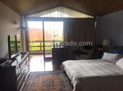 Casa de 4 alcobas en venta en Cerros De Provenza, Bogotá, 290 m² · foto 10 de 19