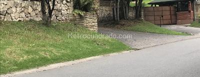 Casa de 4 alcobas en venta en Cerros De Provenza, Bogotá, 290 m² · foto 2 de 19