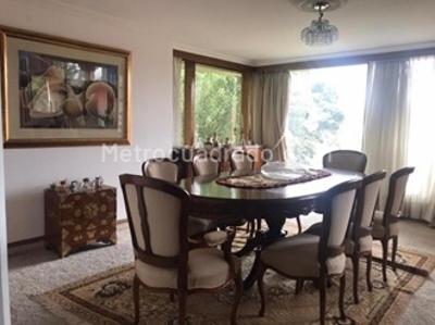 Casa de 4 alcobas en venta en Cerros De Provenza, Bogotá, 290 m² · foto 8 de 19