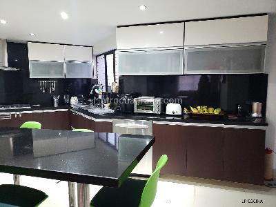 Apartamento de 4 alcobas en venta en Santa Barbara, Bogotá, 280 m² · foto 10 de 19