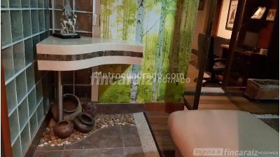 Apartamento de 5 alcobas en venta en Santa Barbara, Bogotá, 263 m² · foto 11 de 13