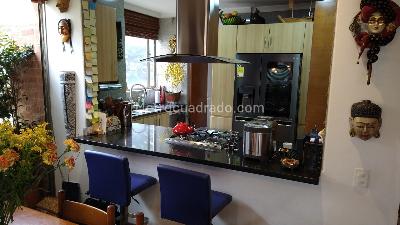 Apartamento de 2 alcobas en venta en Altos De Chico, Bogotá, 142 m² · foto 19 de 20