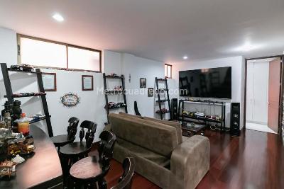 Casa de 3 alcobas en venta en Bosque De Pinos, Bogotá, 273 m² · foto 3 de 20