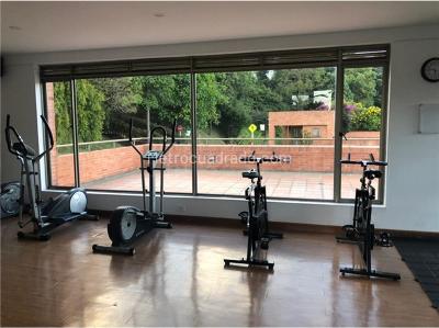 Apartamento de 3 alcobas en venta en Lindaraja, Bogotá, 198 m² · foto 3 de 20