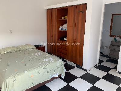 Casa de 4 alcobas en venta en Kilómetro 4 Via Tocaima, Girardot, 300 m² · foto 10 de 20