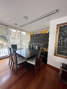 Apartamento de 3 alcobas en venta en Chico Navarro, Bogotá, 245 m² · foto 2 de 20