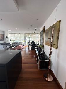 Apartamento de 3 alcobas en venta en Chico Navarro, Bogotá, 245 m² · foto 5 de 20