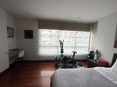 Apartamento de 3 alcobas en venta en Chico Navarro, Bogotá, 245 m² · foto 13 de 20