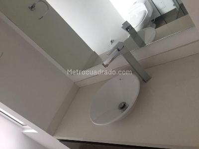 Apartamento de 3 alcobas en venta en Chico Navarra, Bogotá, 125 m² · foto 17 de 20