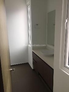 Apartamento de 3 alcobas en venta en Chico Navarra, Bogotá, 125 m² · foto 12 de 20