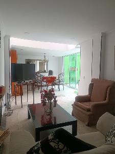 Apartamento de 2 alcobas en venta en Chico Santa Barbara, Bogotá, 83 m² · foto 8 de 20