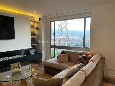 Apartamento de 3 alcobas en venta en Balcones De Lindaraja, Bogotá, 193 m² · foto 3 de 20