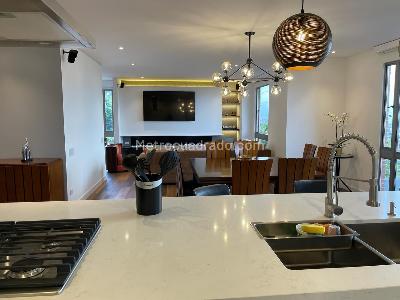 Apartamento de 3 alcobas en venta en Balcones De Lindaraja, Bogotá, 193 m² · foto 7 de 20