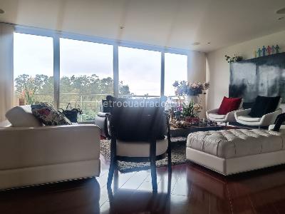 Apartamento de 3 alcobas en venta en Monte Reservado, Bogotá, 200 m² · foto 3 de 20