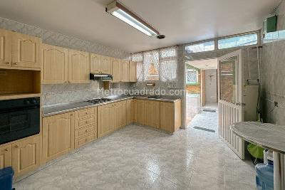Casa de 4 alcobas en venta en La Castellana, Bogotá, 282 m² · foto 6 de 20