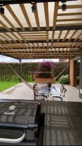 Casa de 3 alcobas en venta en La Calera, La Calera, 228 m² · foto 3 de 20