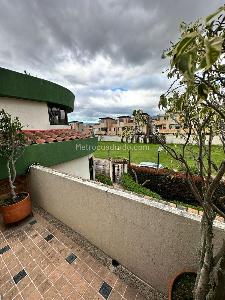 Casa de 5 alcobas en venta en Cerca De Piedra, Chía, 359 m² · foto 3 de 20