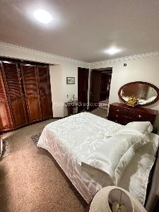Casa de 5 alcobas en venta en Cerca De Piedra, Chía, 359 m² · foto 9 de 20