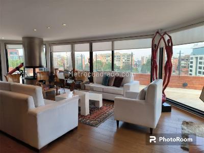 Apartamento en venta en Chico Norte, Bogotá · foto 2 de 20