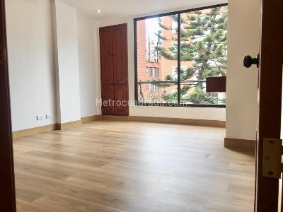 Apartamento en venta en Chico Norte Iii, Bogotá · foto 4 de 20