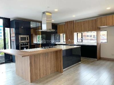 Apartamento de 5 alcobas en venta en Altos Usaquen, Bogotá, 150 m² · foto 4 de 20