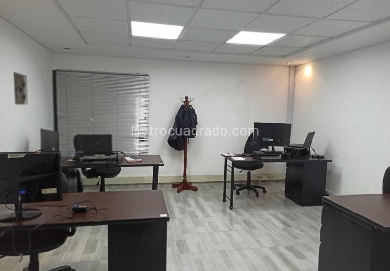 Edificio de Oficinas en Venta, LA SOLEDAD, Bogotá D.C. - Más