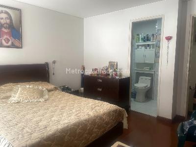 Apartamento de 3 alcobas en venta en Chico Norte Ii, Bogotá, 97 m² · foto 12 de 20