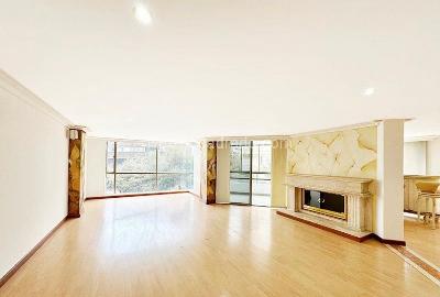Apartamento de 3 alcobas en venta en La Carolina, Bogotá, 270 m² · foto 3 de 20