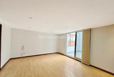 Apartamento de 3 alcobas en venta en La Carolina, Bogotá, 270 m² · foto 12 de 20