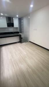 Apartamento en venta en Santa Barbara Central, Bogotá · foto 7 de 20