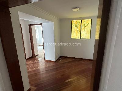 Apartamento en venta en Los Rosales Reservado, Bogotá · foto 10 de 20