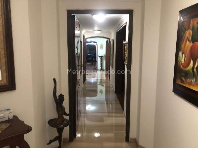 Apartamento de 4 alcobas en venta en Ciudad Salitre Oriental, Bogotá, 257 m² · foto 19 de 20