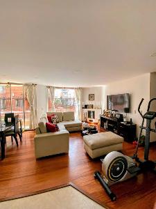 Apartamento de 3 alcobas en venta en Santa Barbara Occidental, Bogotá, 107 m² · foto 2 de 20