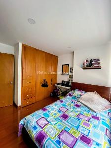Apartamento de 3 alcobas en venta en Santa Barbara Occidental, Bogotá, 107 m² · foto 10 de 20