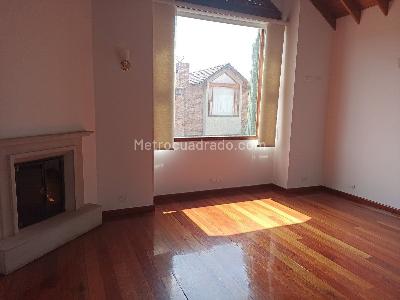 Casa de 4 alcobas en venta en San Jose De Bavaria, Bogotá, 400 m² · foto 14 de 20
