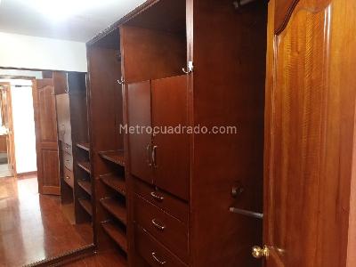 Casa de 4 alcobas en venta en San Jose De Bavaria, Bogotá, 400 m² · foto 16 de 20