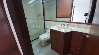 Apartamento en venta en Los Rosales, Bogotá · foto 18 de 20
