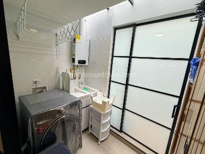 Apartamento de 3 alcobas en venta en Chico Navarra, Bogotá, 150 m² · foto 13 de 20