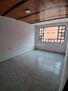 Casa de 3 alcobas en venta en Kennedy Americas, Bogotá, 390 m² · foto 9 de 20