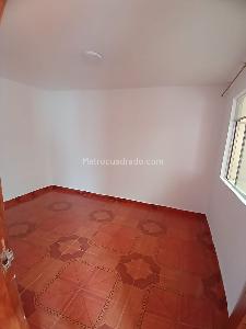 Casa de 3 alcobas en venta en Kennedy Americas, Bogotá, 390 m² · foto 2 de 20