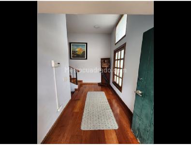 Casa de 4 alcobas en venta en Cerros De Niza, Bogotá, 208 m² · foto 9 de 20
