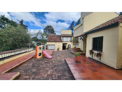 Casa de 4 alcobas en venta en Cerros De Niza, Bogotá, 208 m² · foto 17 de 20