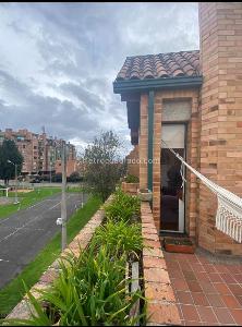 Casa de 3 alcobas en venta en Gratamira, Bogotá, 190 m² · foto 18 de 20