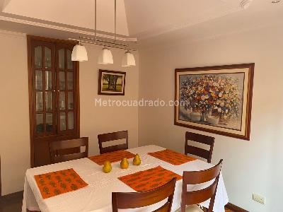 Casa de 3 alcobas en venta en Gratamira, Bogotá, 190 m² · foto 2 de 20